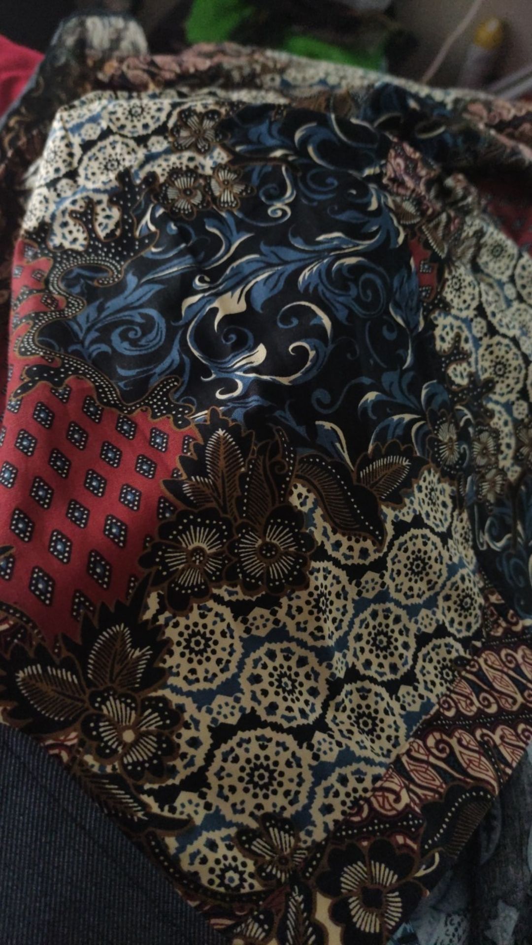 [gridline - R045] Kemeja Batik Pria Katun Lengan Pendek Regular Merah Maroon