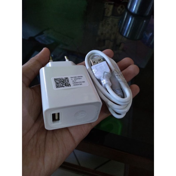 Charger Original/Ori Motorola Moto E4 Plus Output 2A