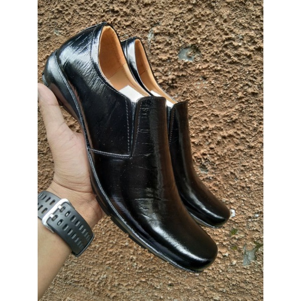 SEPATU KASUAL FULL KULIT ASLI UNTUK PRIA