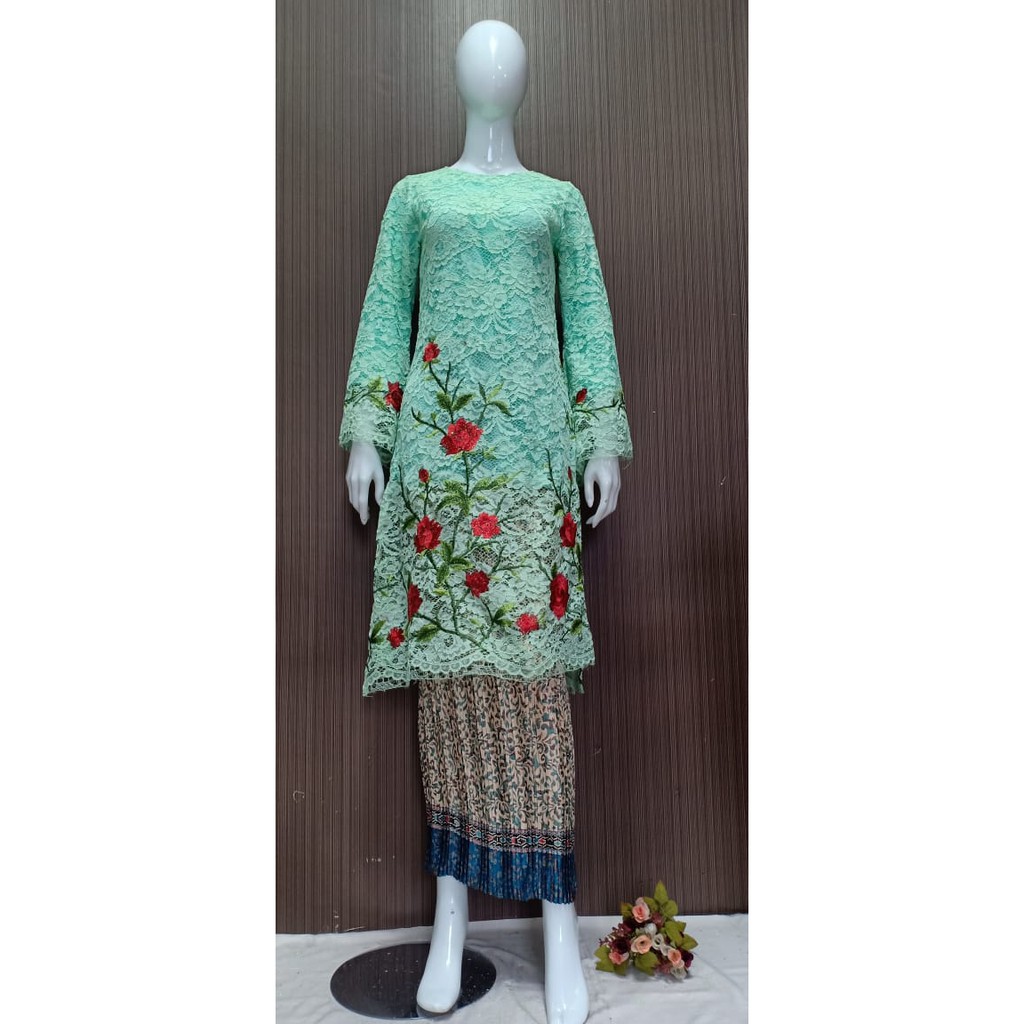 KEBAYA HANABI BRUKAT ROK PRISKET KEBAYA BRUKAT KEBAYA RUMAH KEBAYA BANDUNG RUMAH SONGKET BANDUNG