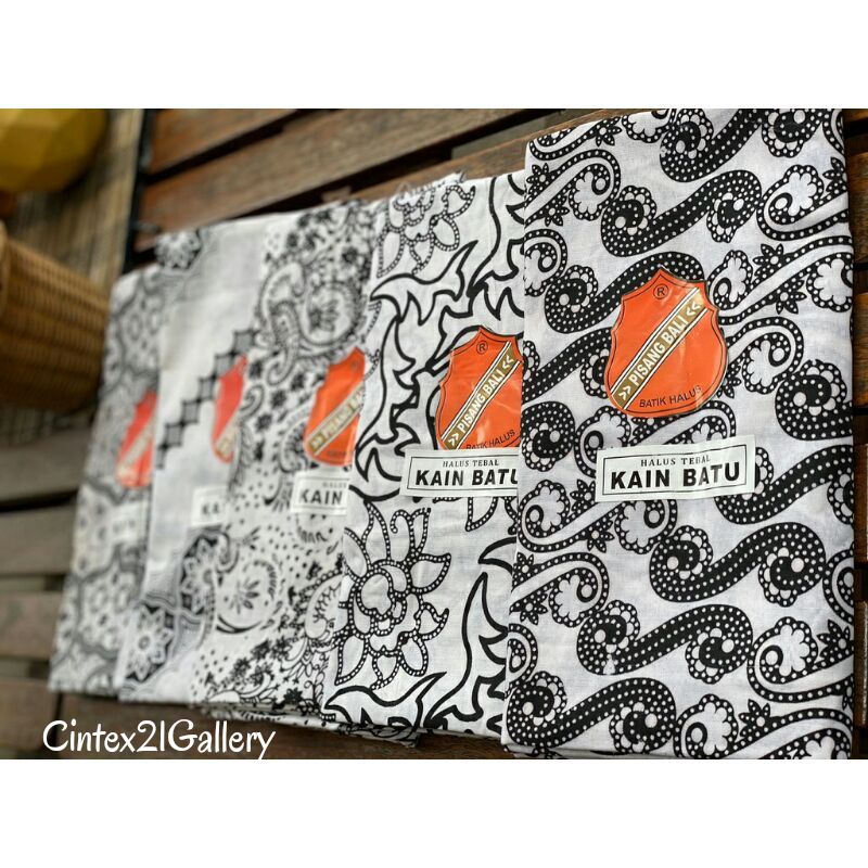 SAMPING WANITA /KAIN JARIK MELAHIRKAN /BATIK CAP PISANG BALII