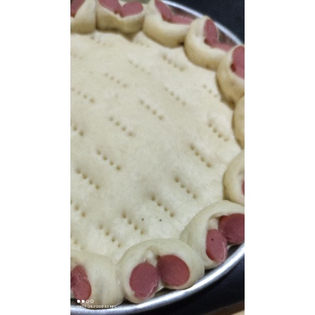 

Pizza Base atau dough pizza extra sosis