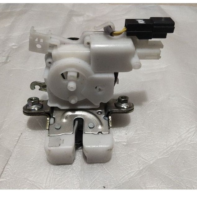 Doorlock Bagasi Calya Sigra Door Lock Pintu Bagasi Calya Sigra 2016 Up