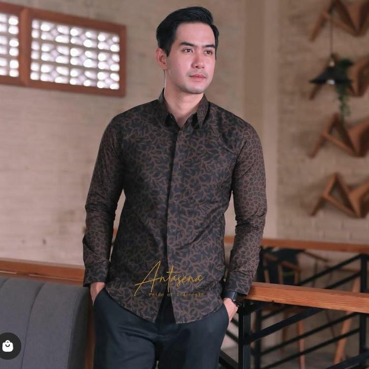 Banyak Dipakai.. KEMEJA BATIK PRIA SLIMPIT LENGAN PANJANG