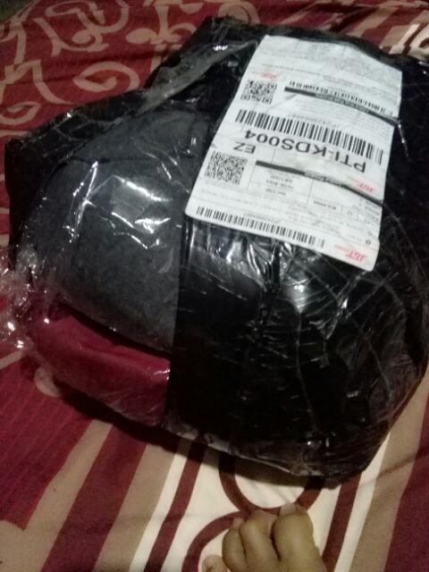 TERMURAH! Bantal Leher dengan Hoodie Penutup Kepala