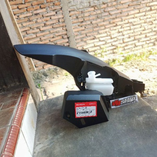 hugger airblade vario Spakbor kolong hugger airblade ORIGINAL honda vietnam vario 125/150 allseries 