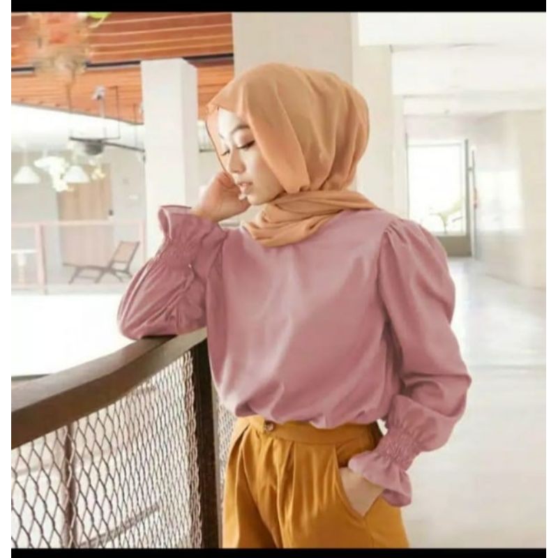 BLOUSE MEGURI REMPEL TANGAN REMPEL