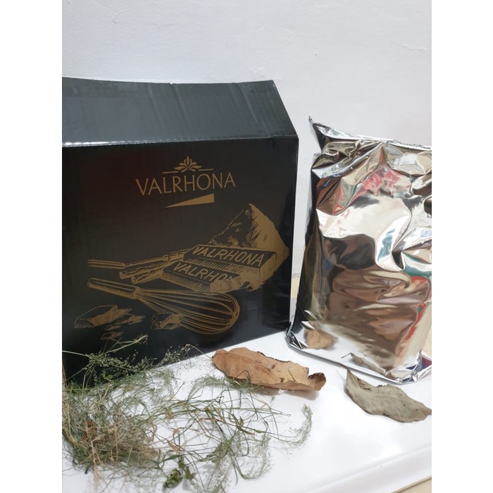 

Fchgtyani Valrhona Coklat Bubuk Varlhona Pure Cocoa Powder 1Kg