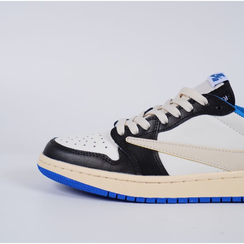 Fragment Design X Travis Scott X Air Jordan Low