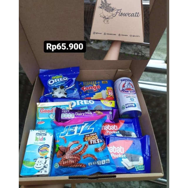 

Bucket Snack/ Buket Snack / Hampers/ Hampers Snack/ Kado Wisuda / Kado/ Gift Box / Hampers Box by Flowcatt