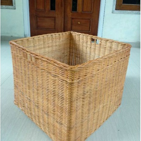 keranjang rotan besar ukuran 50 X 50 X 40 cm