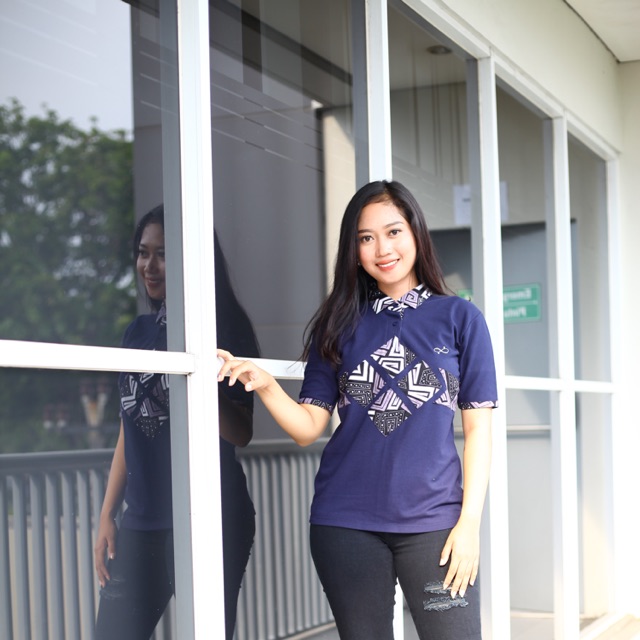 Loyal Kaos Polo Batik Navy Modern Wanita M L XL XXL