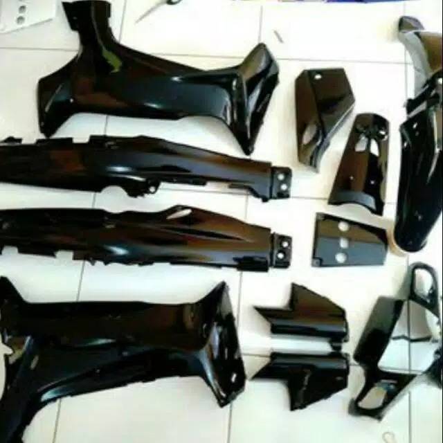 Cover body Alus F1ZR hitam polos