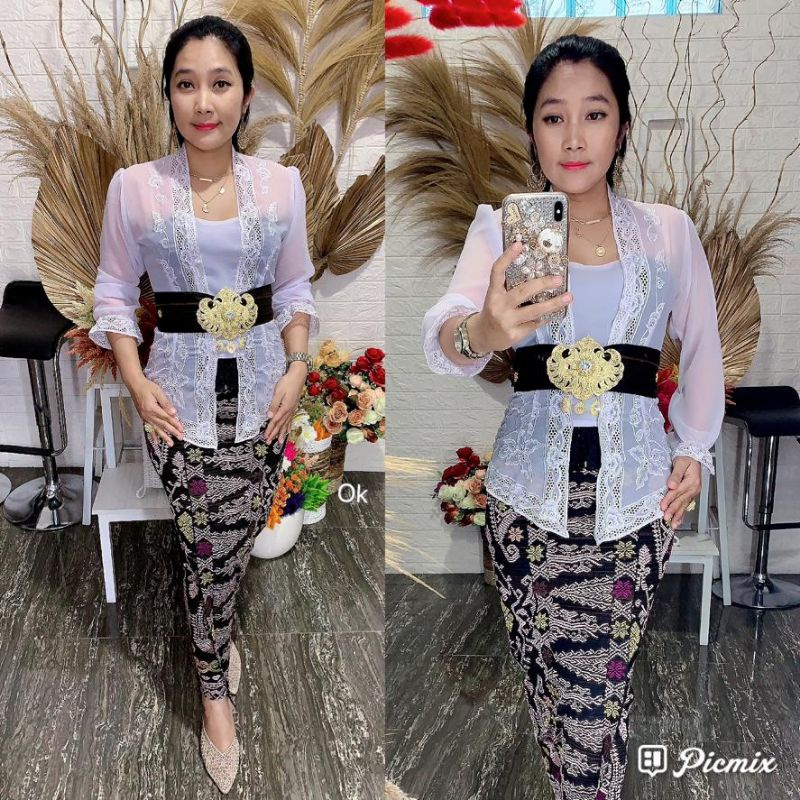 Kebaya bordir putih tangan kerut & lonceng