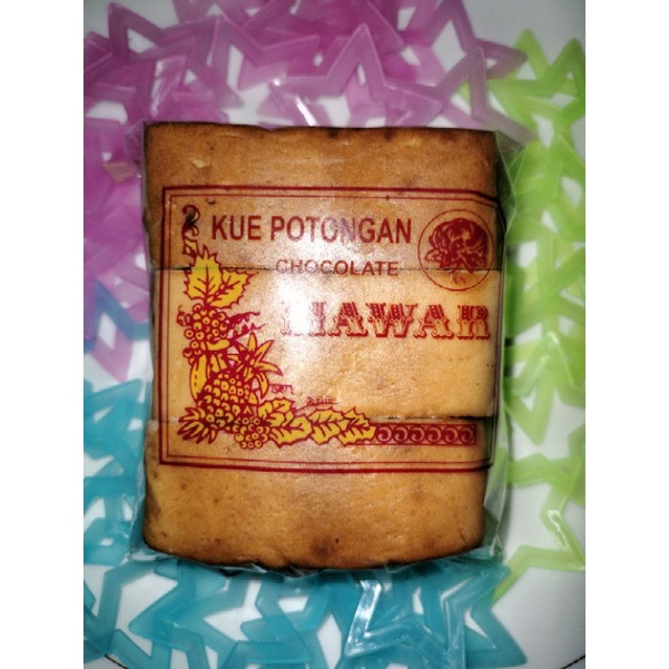 

Kue potongan Mawar Bali