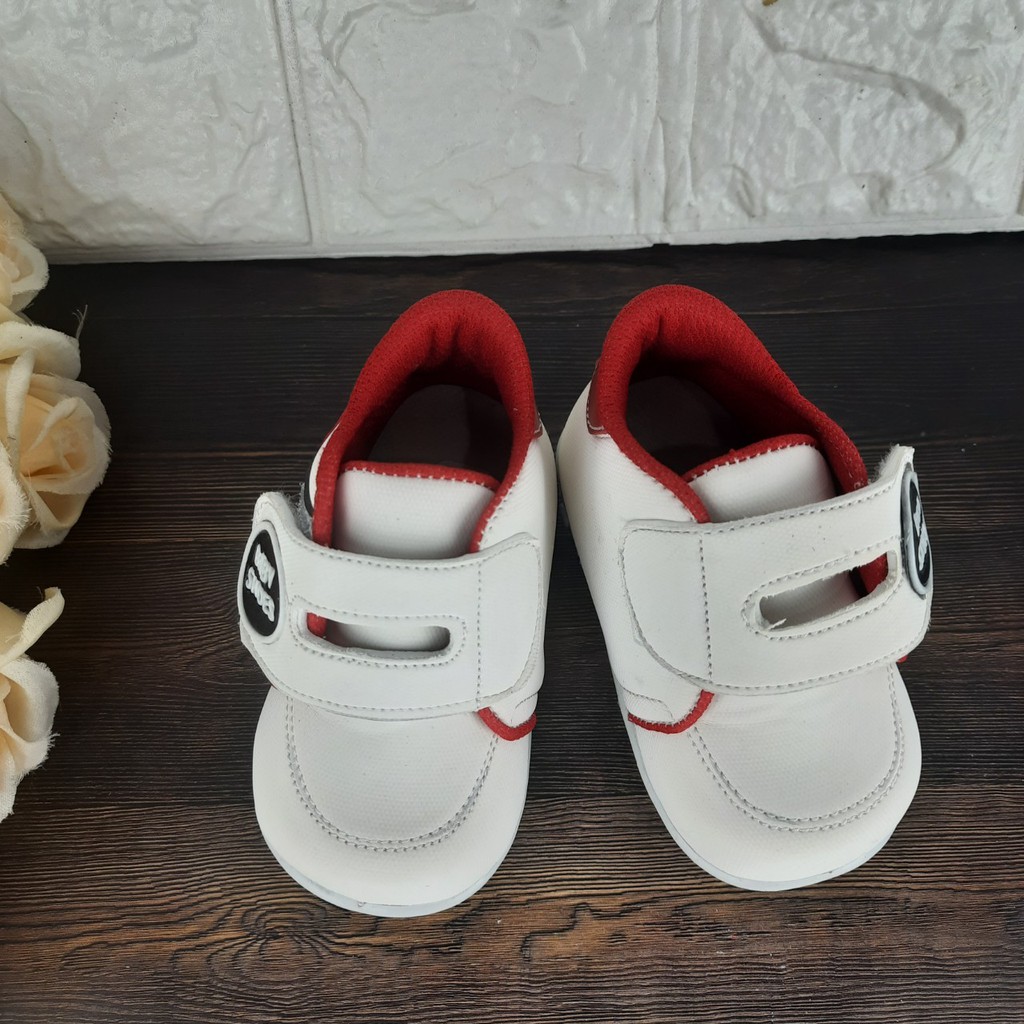[TAMAN SEPATUKU] SEPATU TRENDY MURAH SNEAKER GARIS BABY SHOES 1-3 TAHUN SOL BUNYI CIT CIT GAX01