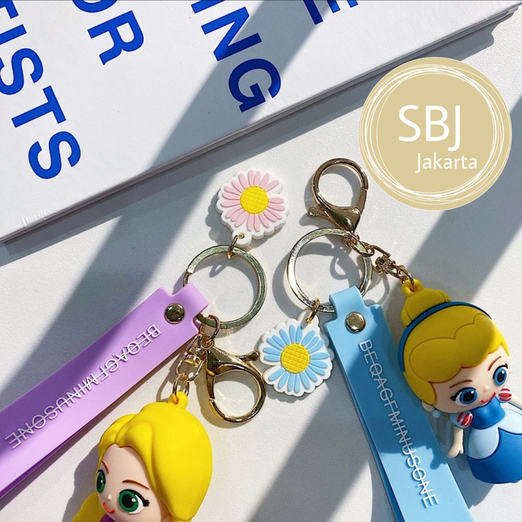 Gantungan kunci princess / keychain princess Cinderella Snow white Rapunzel Little mermaid Belle