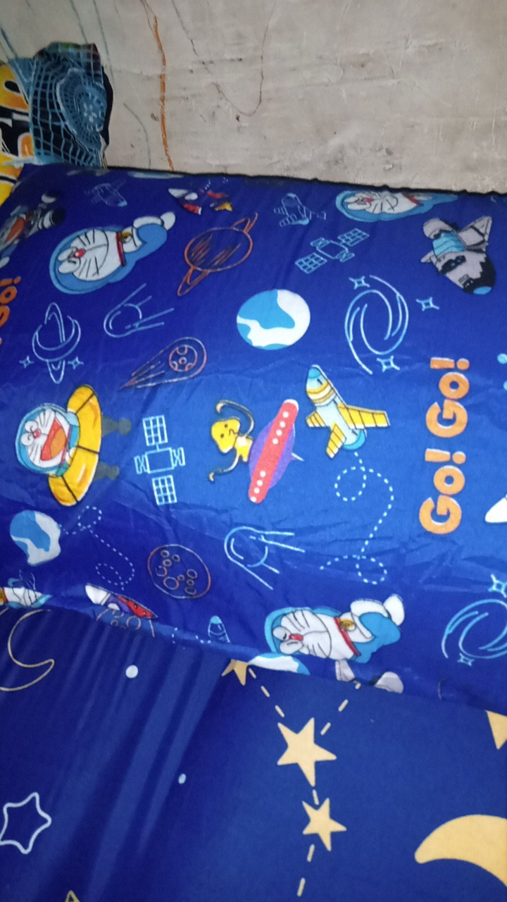 Bantal Guling Isi Full Busa Inoac Dengan Cover Katun Micro Motif Karakter Dewasa