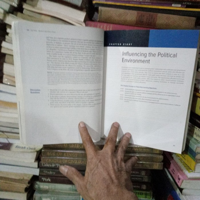 ORI BUKU BUSINESS AND SOCIETY STAKEHOLDERS ETHICS PUBLIC POLICY ED 15