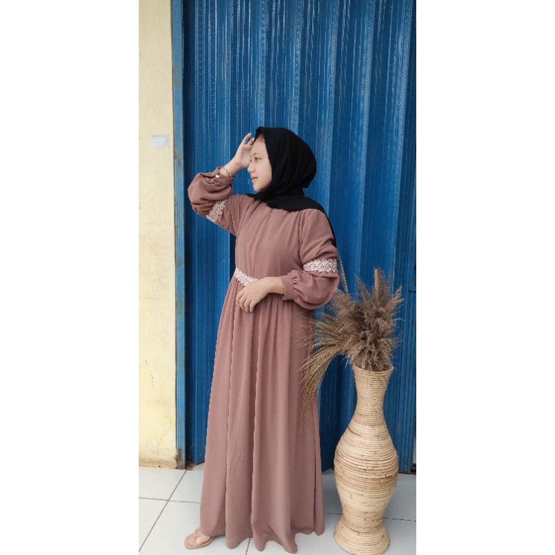 gamis renata renda