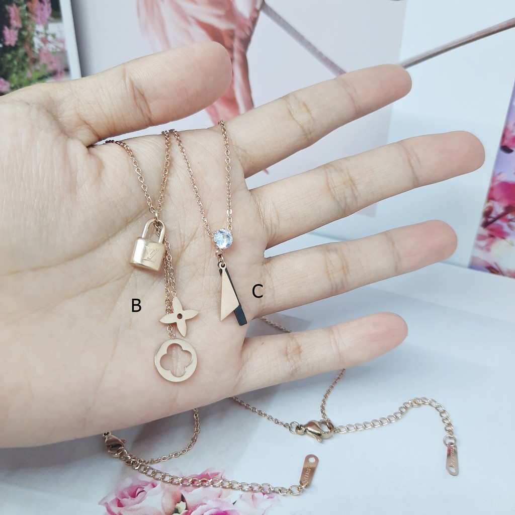 Perhiasan Kalung Titanium Korea Rosegold Love Batu Putih - BN319