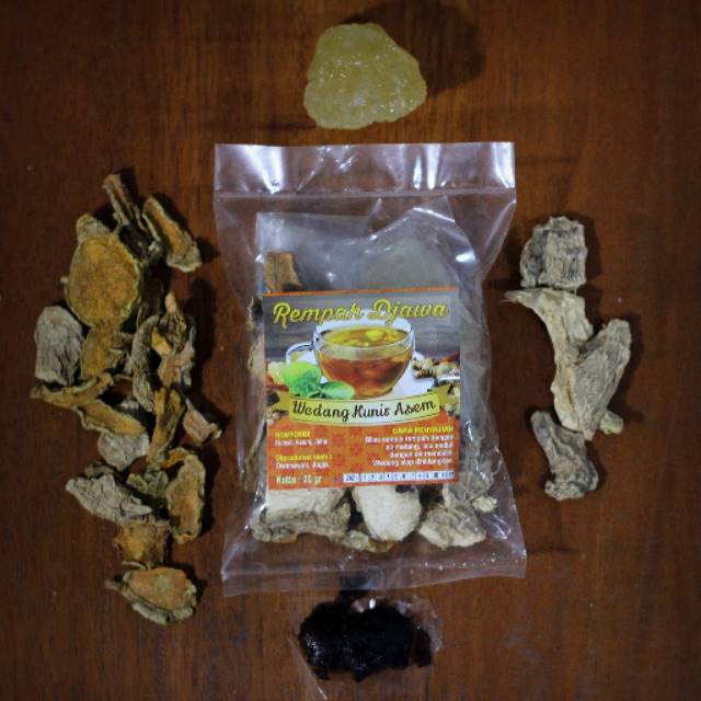 

Wedang kunir asem rempah komplit