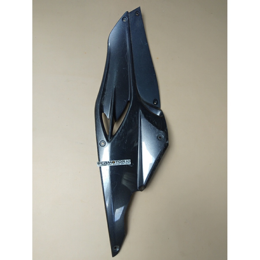 cover side frame side cover body cover aki samping kanan Suzuki Skywave Sky wave  ori