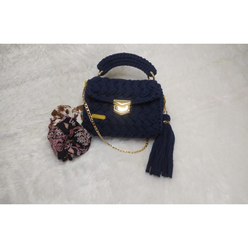 Tas Selempang rajut zigzag Cassiopeia Umoya handmade