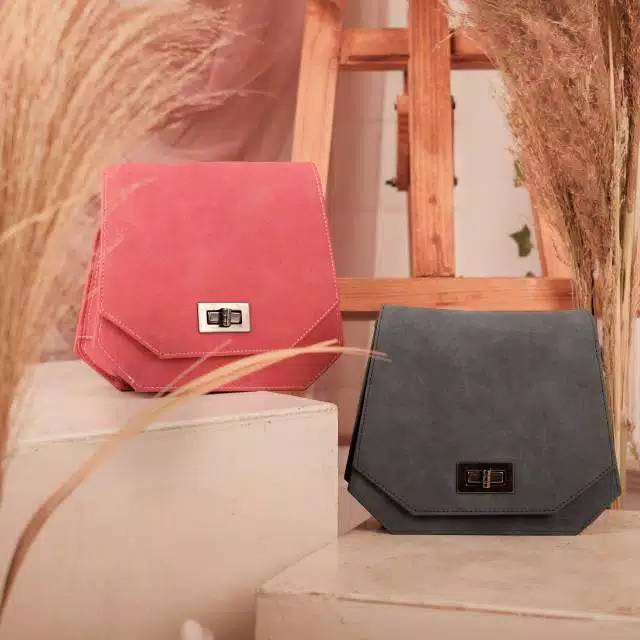 GROSIR TEGAL - TAS - TAS SELEMPANG