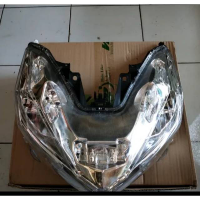 Revektor lampu depan motor vario 125-150 LED