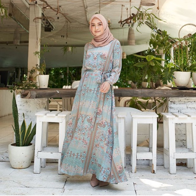 Qena dress heaven lights