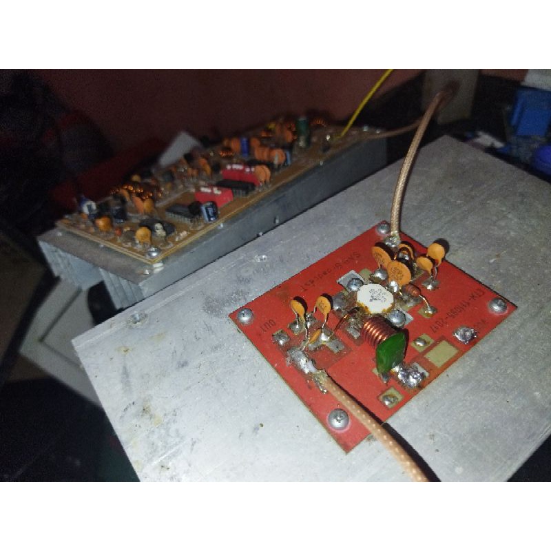 Paket Pemancar radio FM 50 Watt PLL + Booster