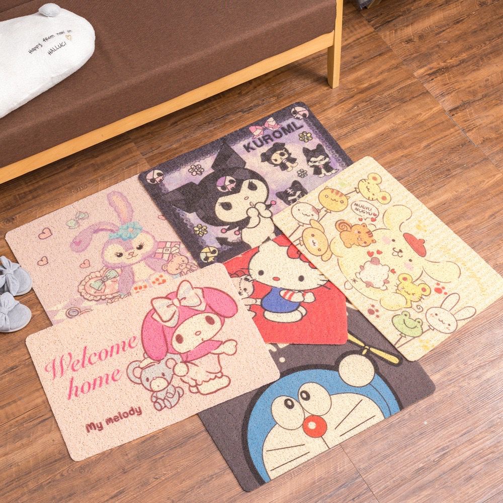 KESET KAKI ALAS MELODY HELLO KITTY KUROMI CINNAMOROLL BADTZMARU STELLA LOU POMPOMPURIN SUMIKKO GURASHI MATRAS KARPET DEKORASI IMPOR