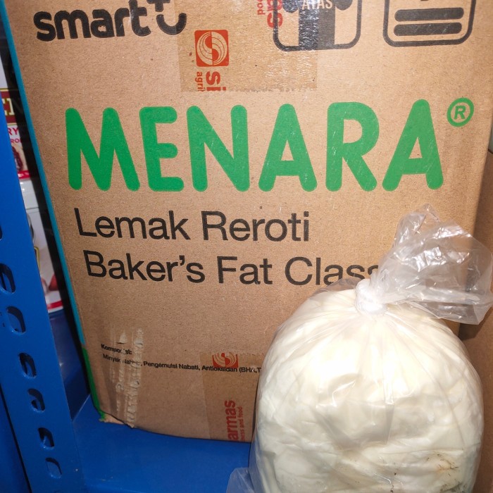 

Mentega Putih Margarine Margarin Putih Menara Shortening Repack 500gr