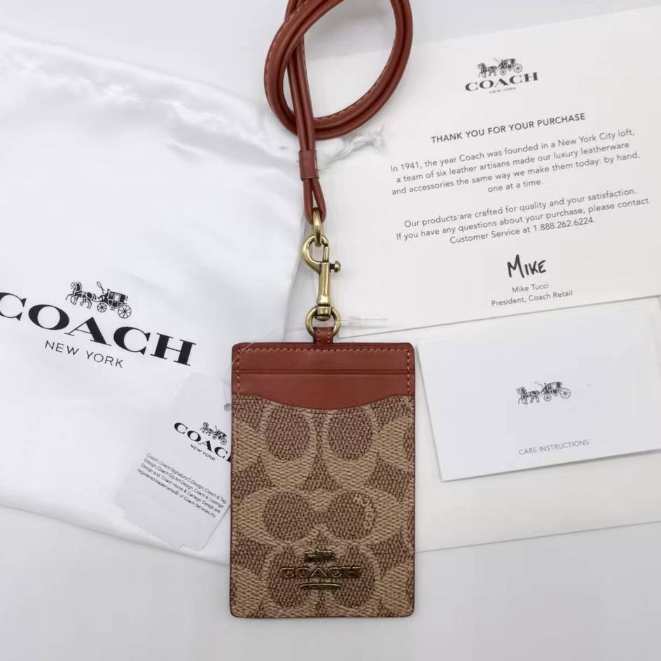 

Serbuuuu.. Baru!!! Coach Metal LOGO Lanyard ID Card Holder Name Tag Delapan Warna
