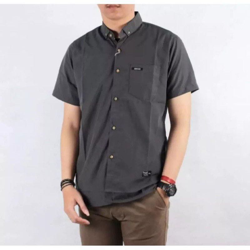 Kemeja polos Lengan Pendek / Kemeja Pria Lengan Pendek Casual