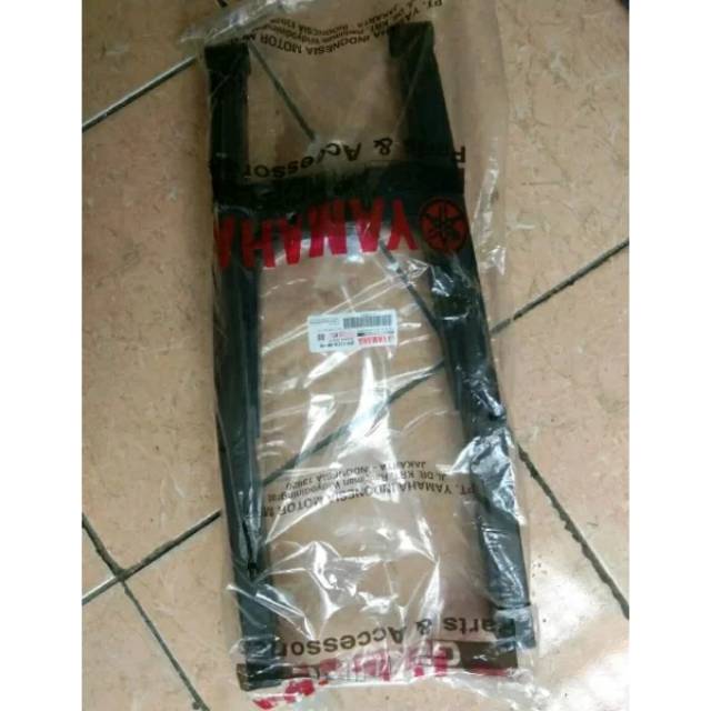 Swing arm mx king original yamaha 2PV-F2110-00-P0 v1
