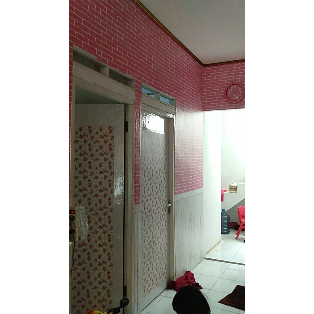 Motif Bata Pink / Wallpaper Stiker Dinding / 45 CM x 10 Meter Bahan PVC Anti Air