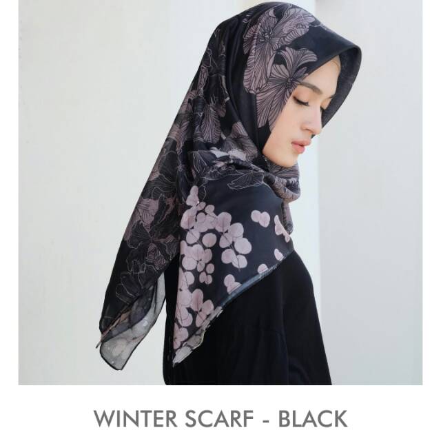 Winter scarf vanilla hijab black