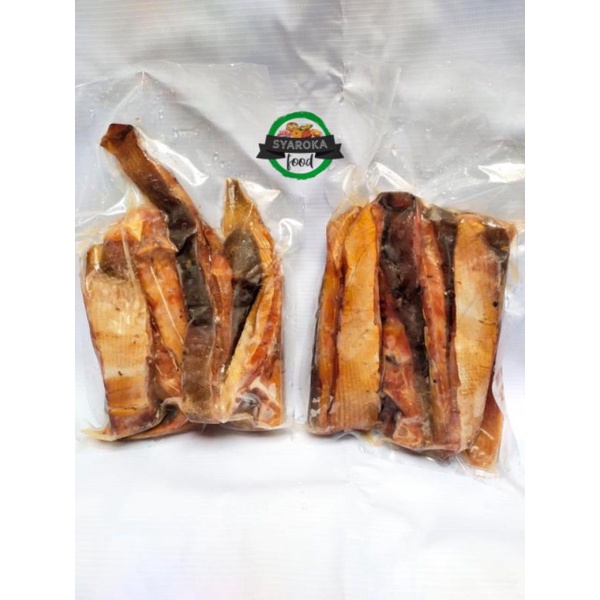 

Ikan Pari Asap (6 Potong) +/-500 gr