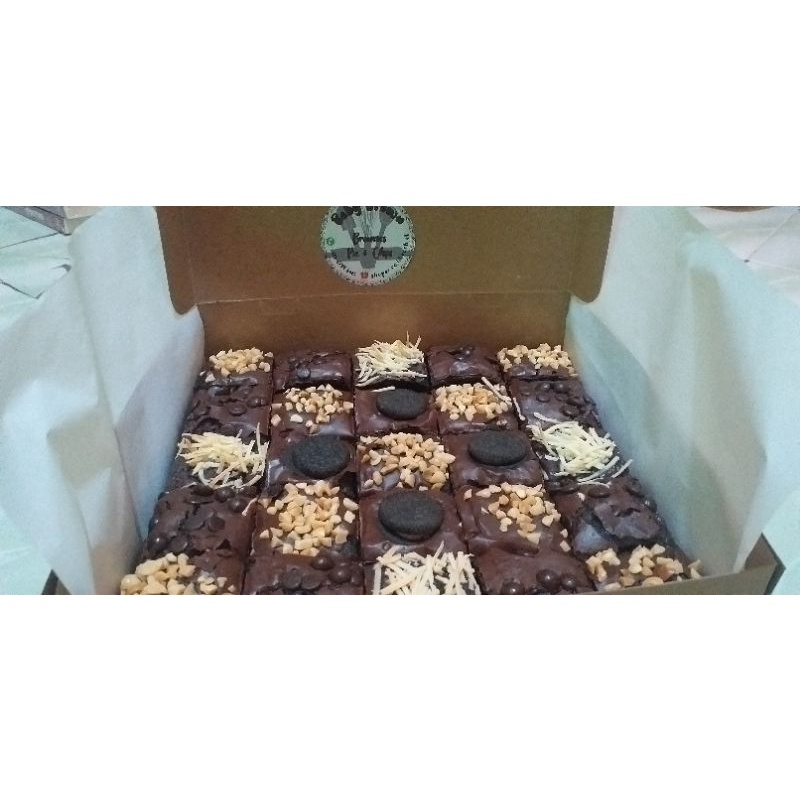 

BROWNIES FUDGY, Made by Order!