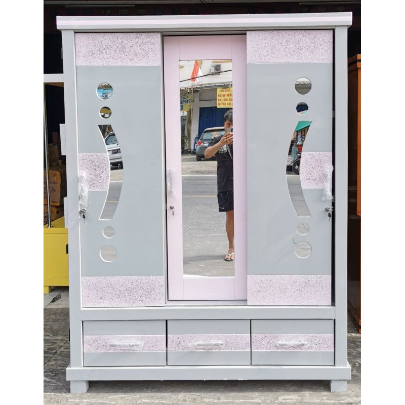 LEMARI PAKAIAN MINIMALIS/LEMARI  BAJU MINIMALIS 3PINTU