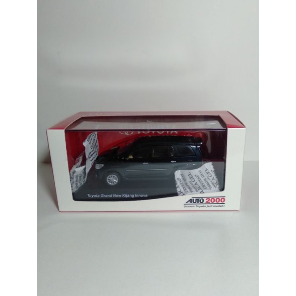 Diecast Skala 1/43 Dealer Box Auto 2000 Toyota Kijang Innova Hitam