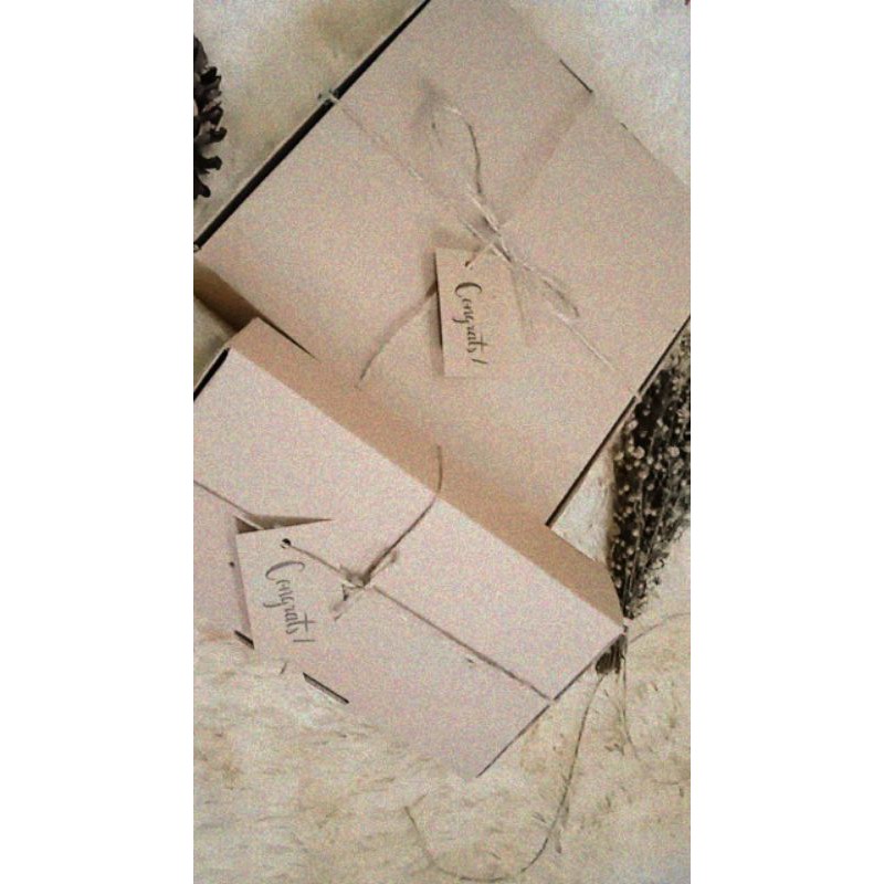 

(Free Gift) Hampers Wedding / Kado Nikahan /Parfume miss V/Intimate parfume