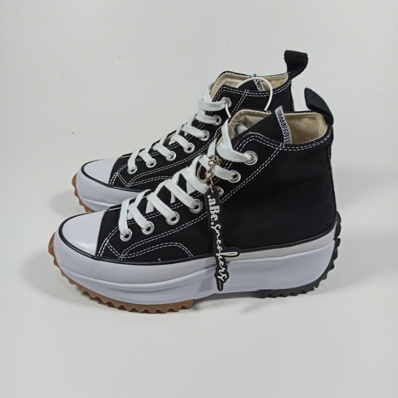converse hike runner