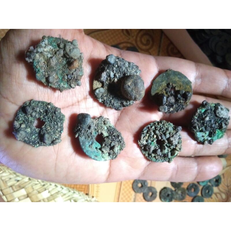 koin gobok unik patina alami