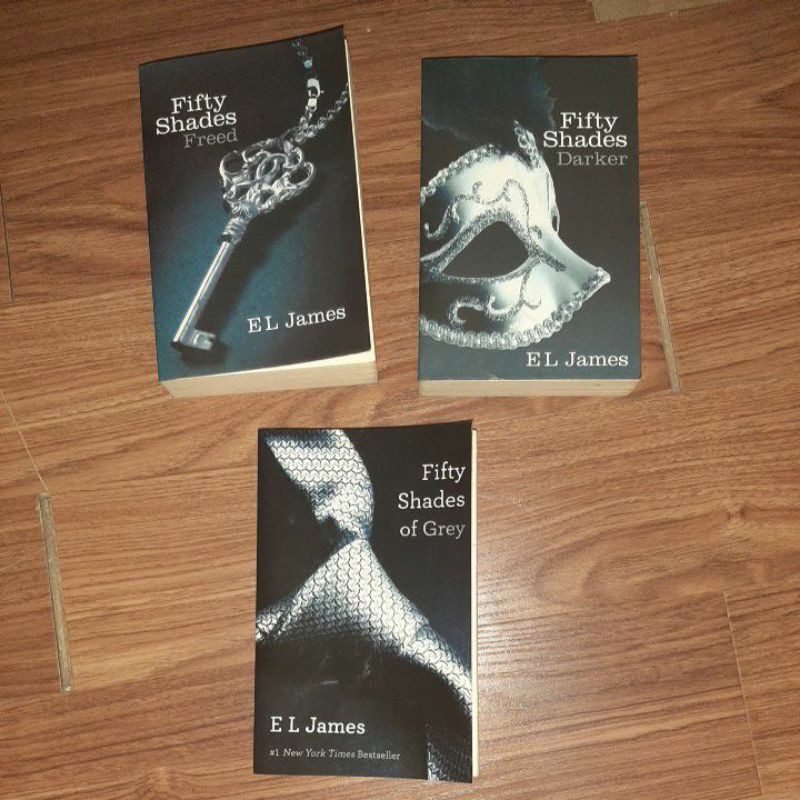 (Trilogy Set) Fifty Shades of Grey / Fifty Shades Freed / Fifty Shades of Grey - EL James (preloved)