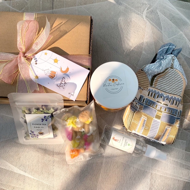 

HAMPERS LEBARAN / PARCEL LEBARAN