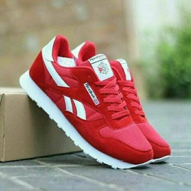 Sepatu reebok forMan