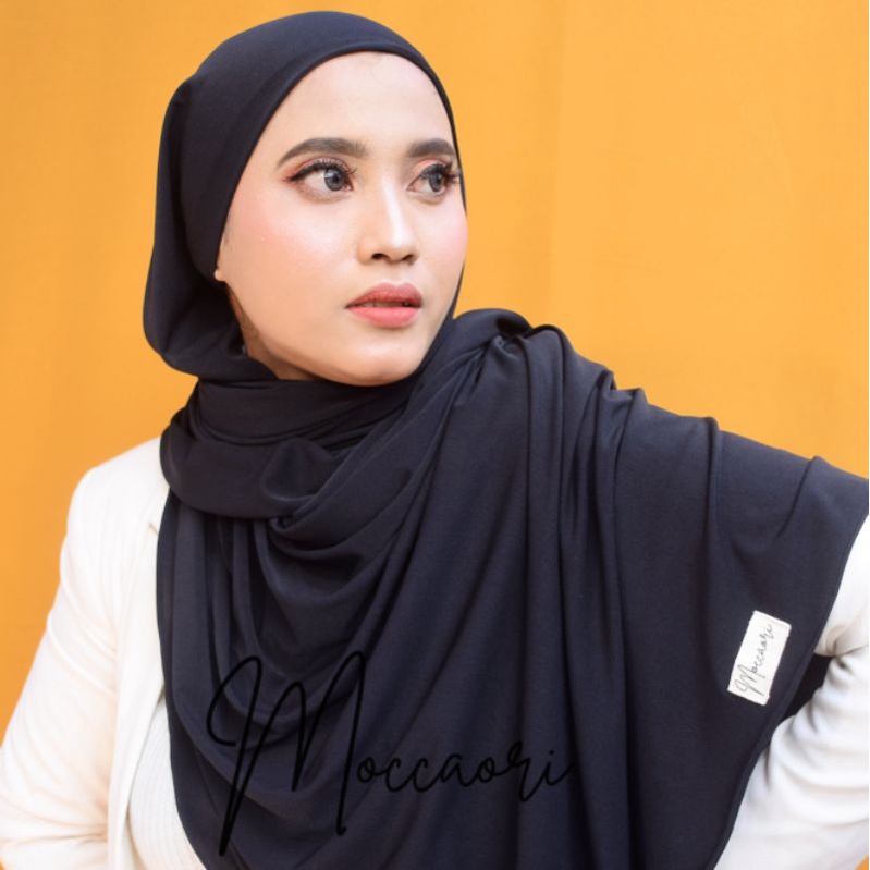 JERSEY PREMIUM IMPORT PASHMINA HANA 180x75/ 180cmx75cm/ Soft /Malaysia / Hijab No segitiga/No Kaos-Hitam
